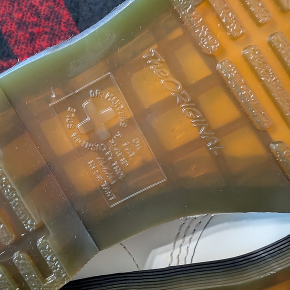 NIB Dr. Martens 1460 W - Picture 6 of 11